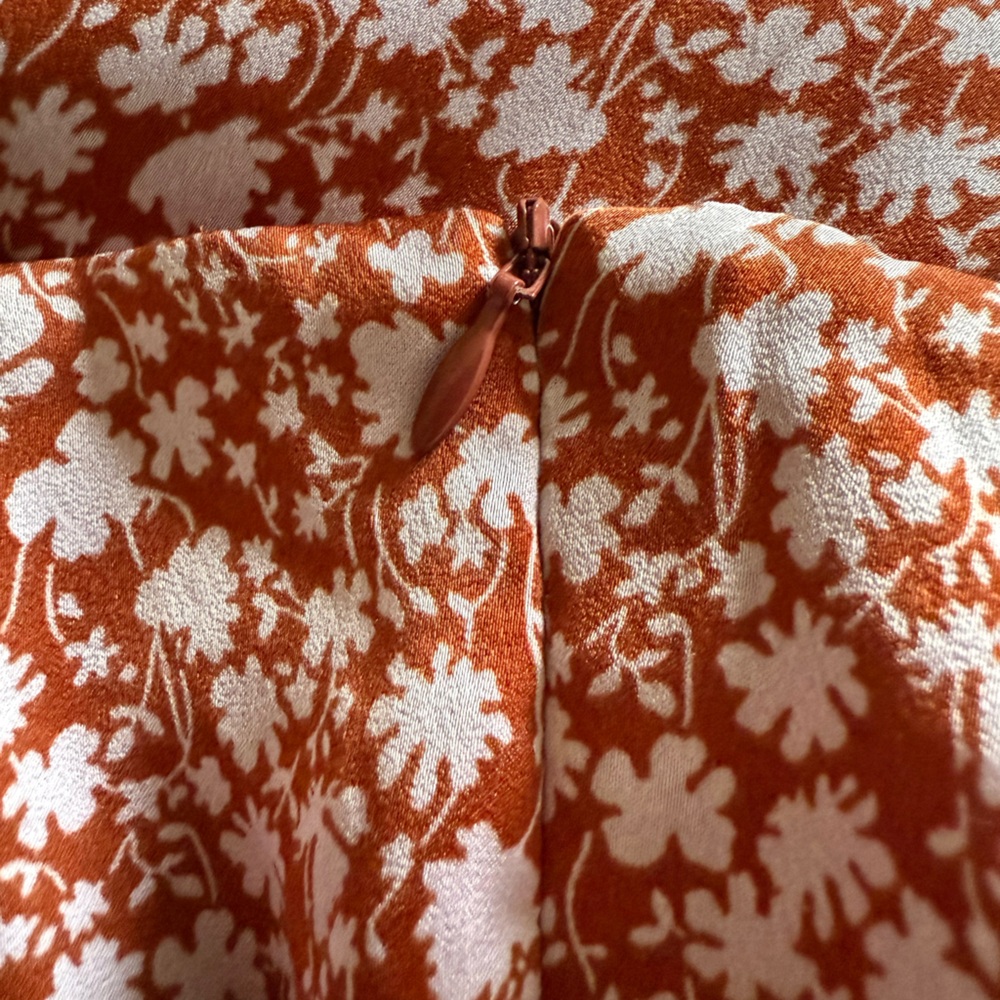 Astr the Label Long Sleeve “Lanie” Floral Dress with Open Back - Picture 8 of 10